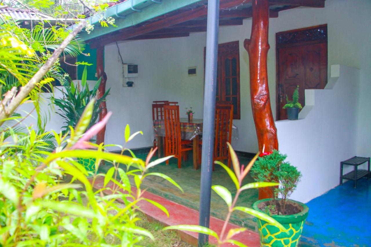 Sun Flower Homestay Sigiriya Exterior foto